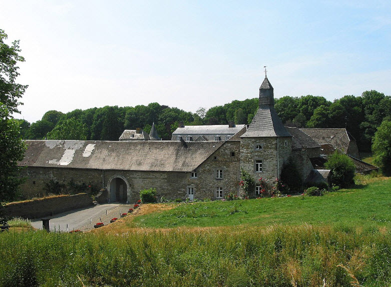 Donjon de Limont XIIIe s., Belgium